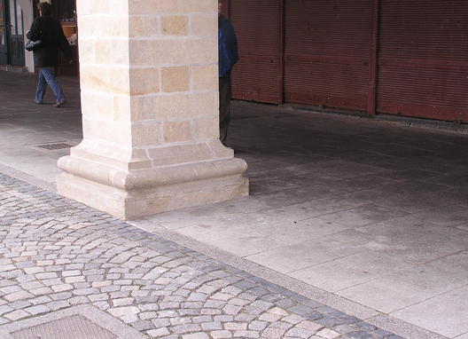 NÁMĚSTÍ V ŽATCI - NÁVRH DLAŽBY V PODLOUBÍ 